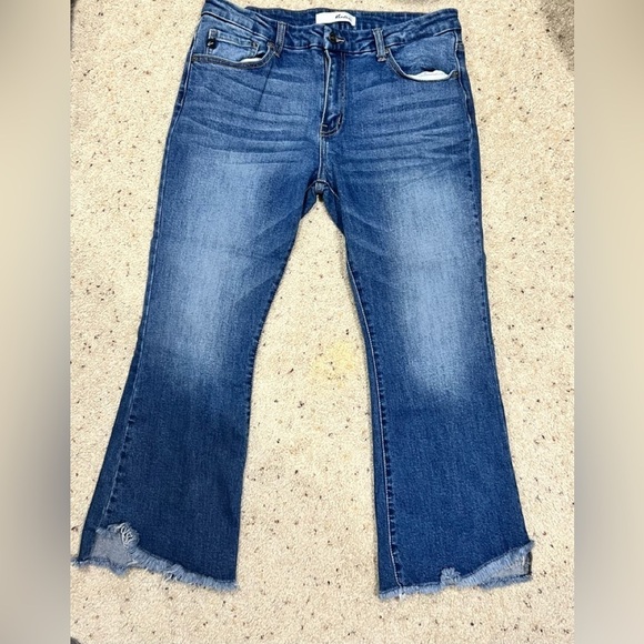 KanCan Denim - Kancan flare jeans distressed sz 13/30 short cropped Capri-ish